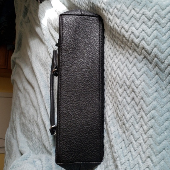 Purse - Picture 2 of 4